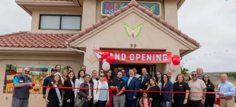 Ribbon Cutting at the MexInsurance Headquarters in Chula Vista, California